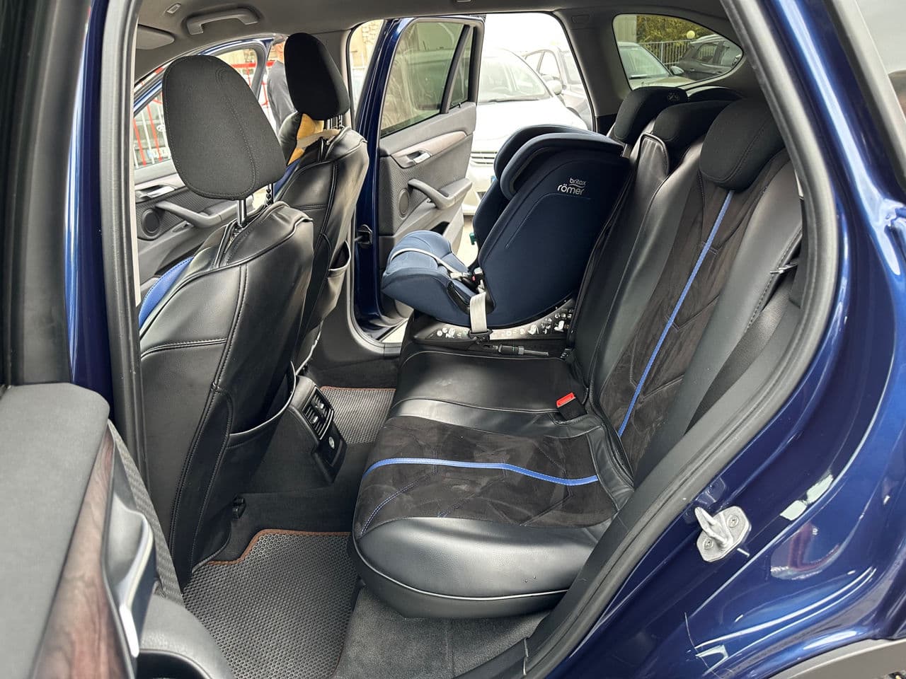 BMW X1 1.8D 2017 — Миниатюра 15