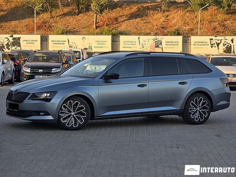 2017 Skoda Superb — Miniatură 2