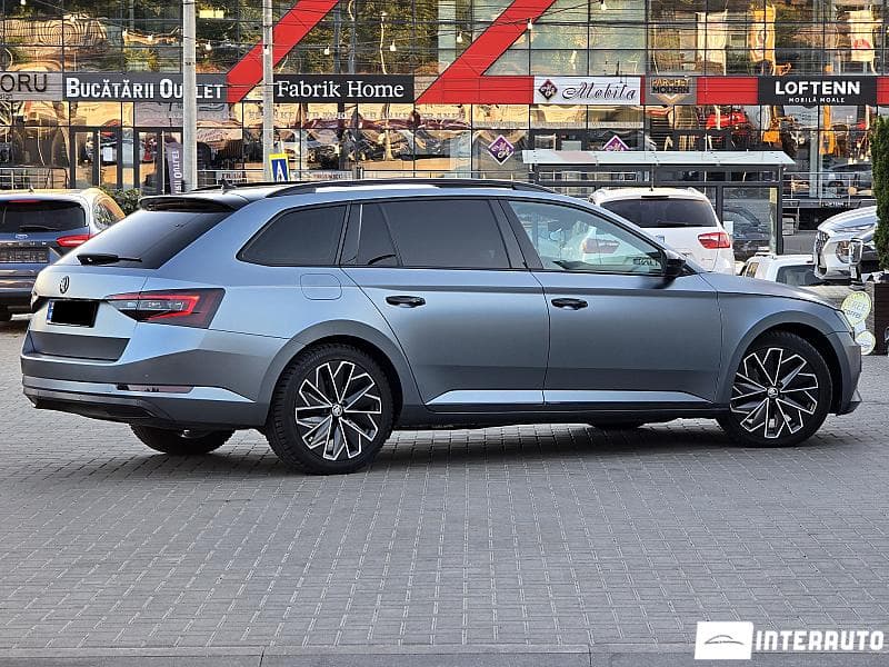 2017 Skoda Superb — Miniatură 3