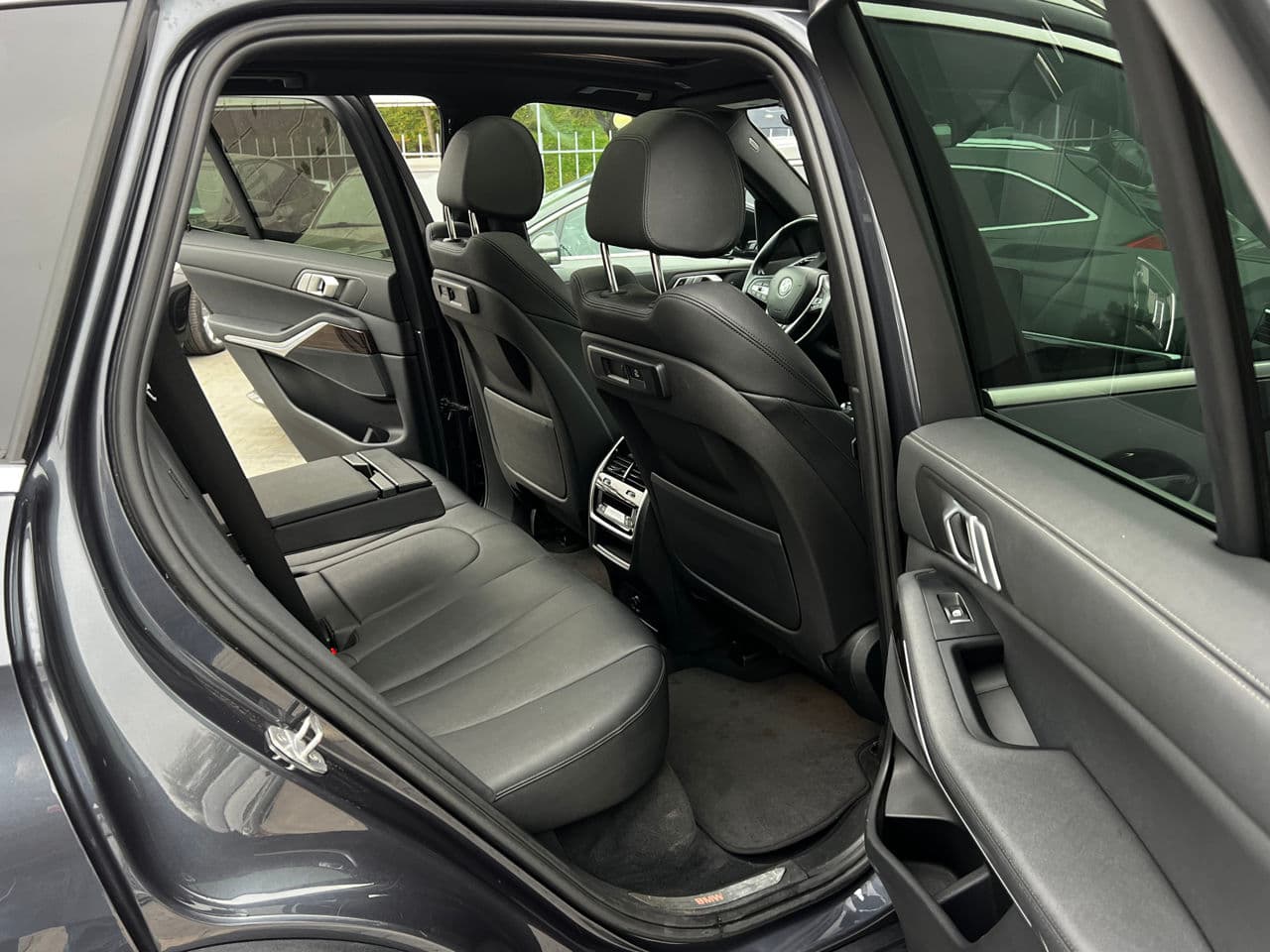 2020 BMW X5 4.0i — Miniatură 16
