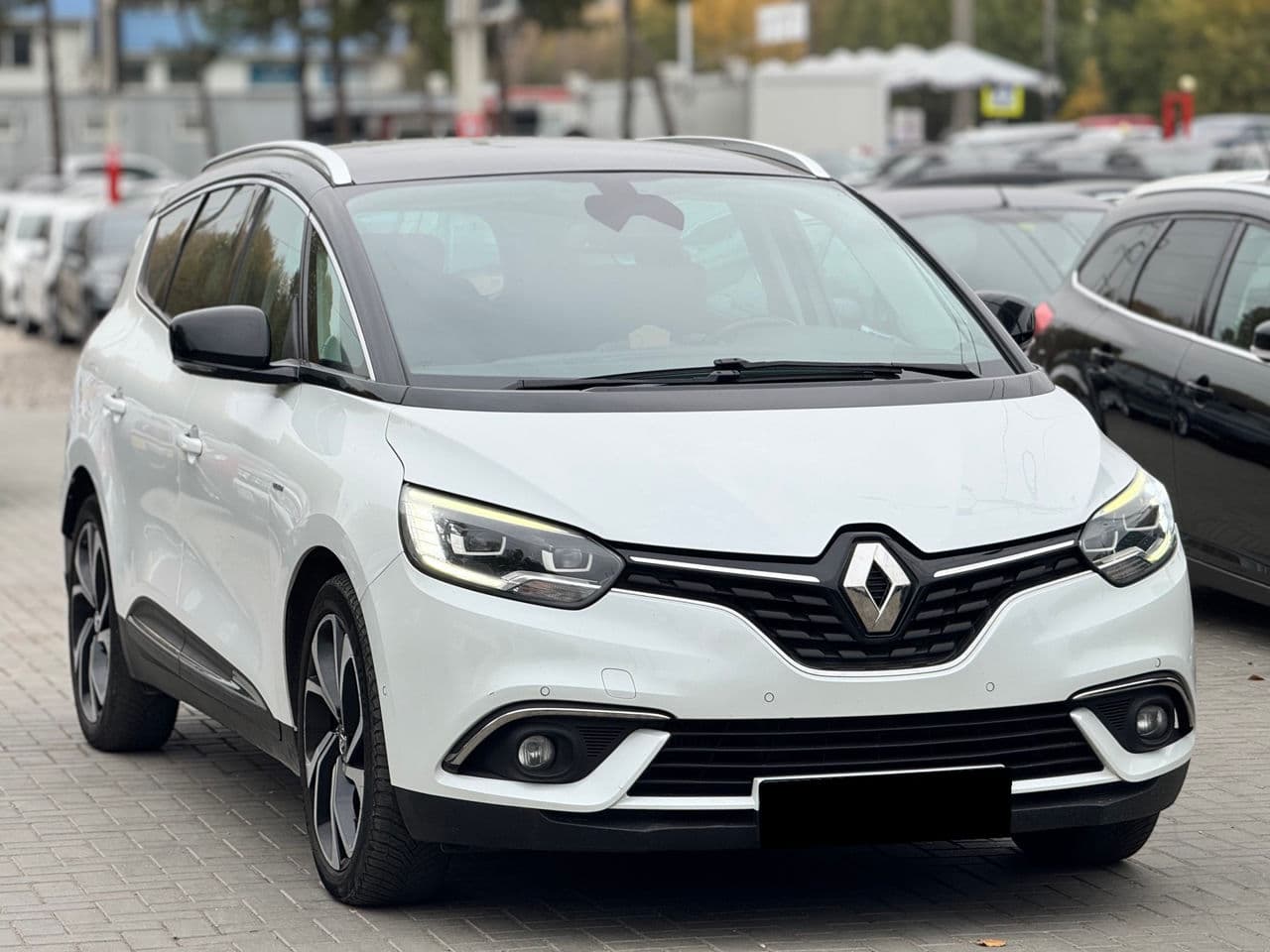 2018 Renault Grand Scenic — Miniatură 3