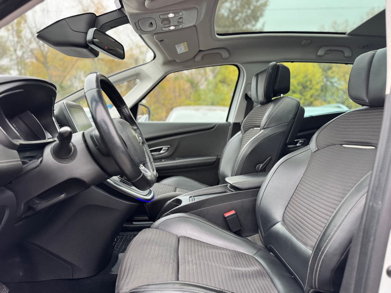 2018 Renault Grand Scenic — Miniatură 10