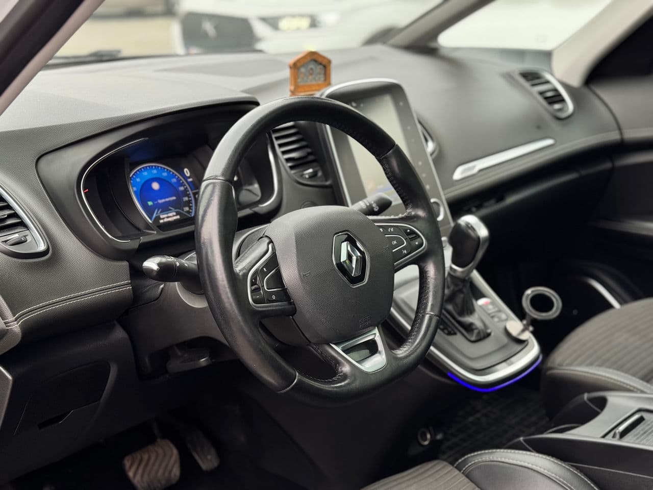 2018 Renault Grand Scenic — Miniatură 11
