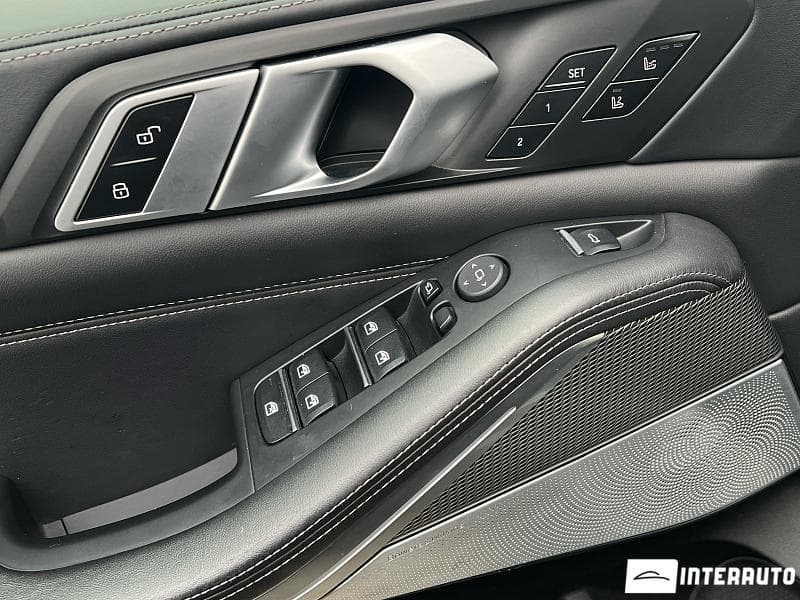 2019 BMW X5 M5.0D — Miniatură 7