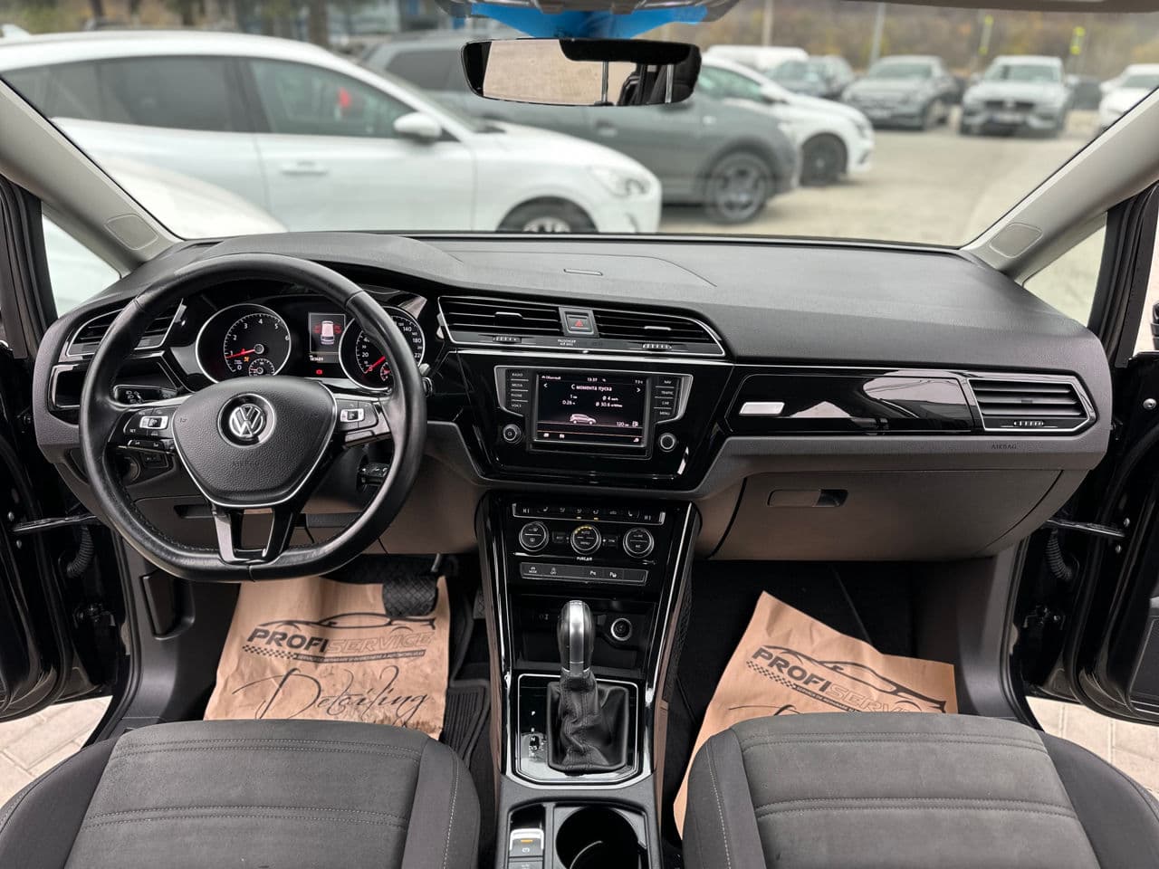 2016 Volkswagen Touran — Miniatură 6