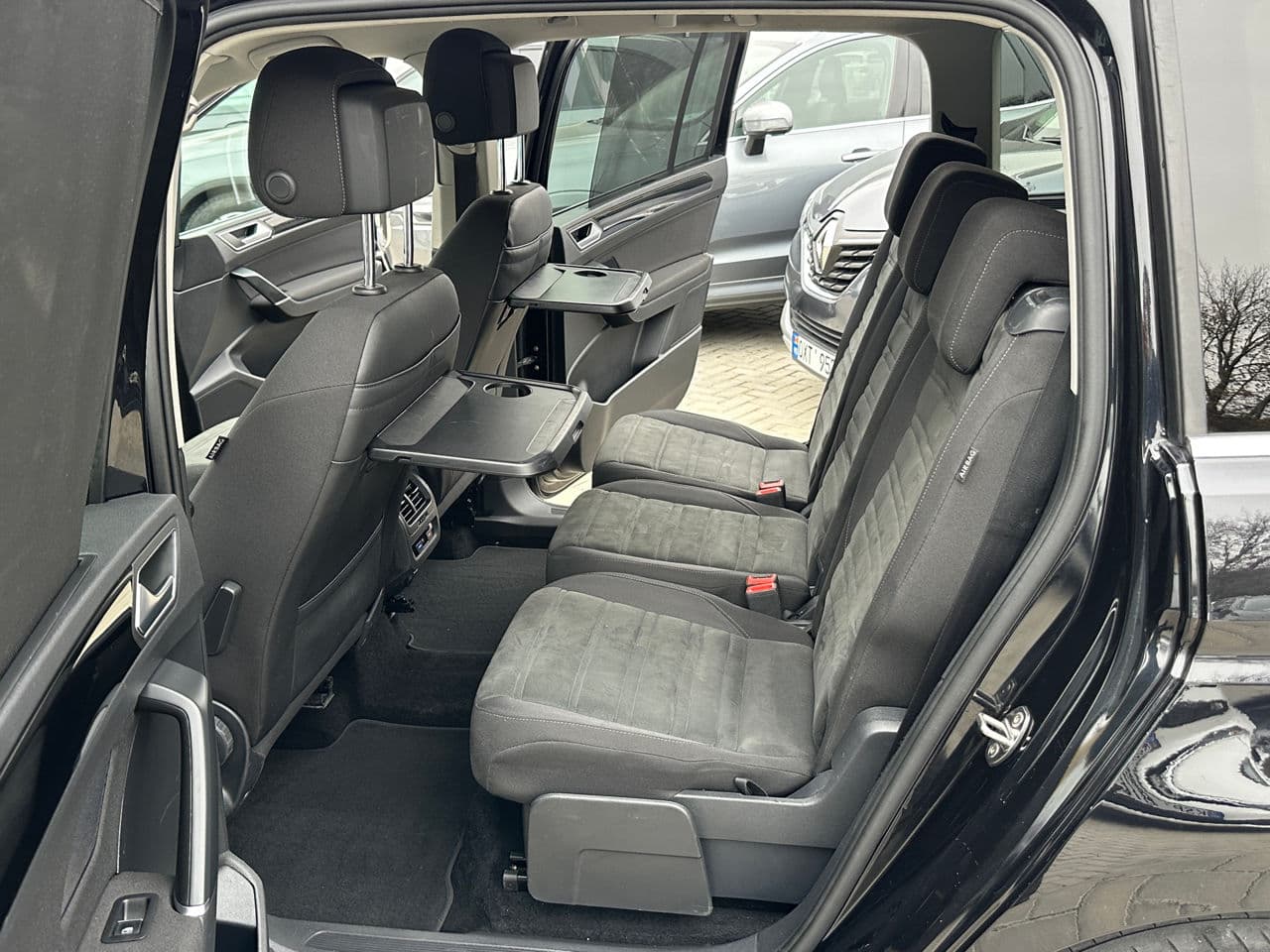2016 Volkswagen Touran — Miniatură 13