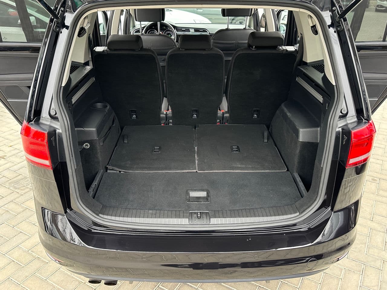 2016 Volkswagen Touran — Miniatură 19