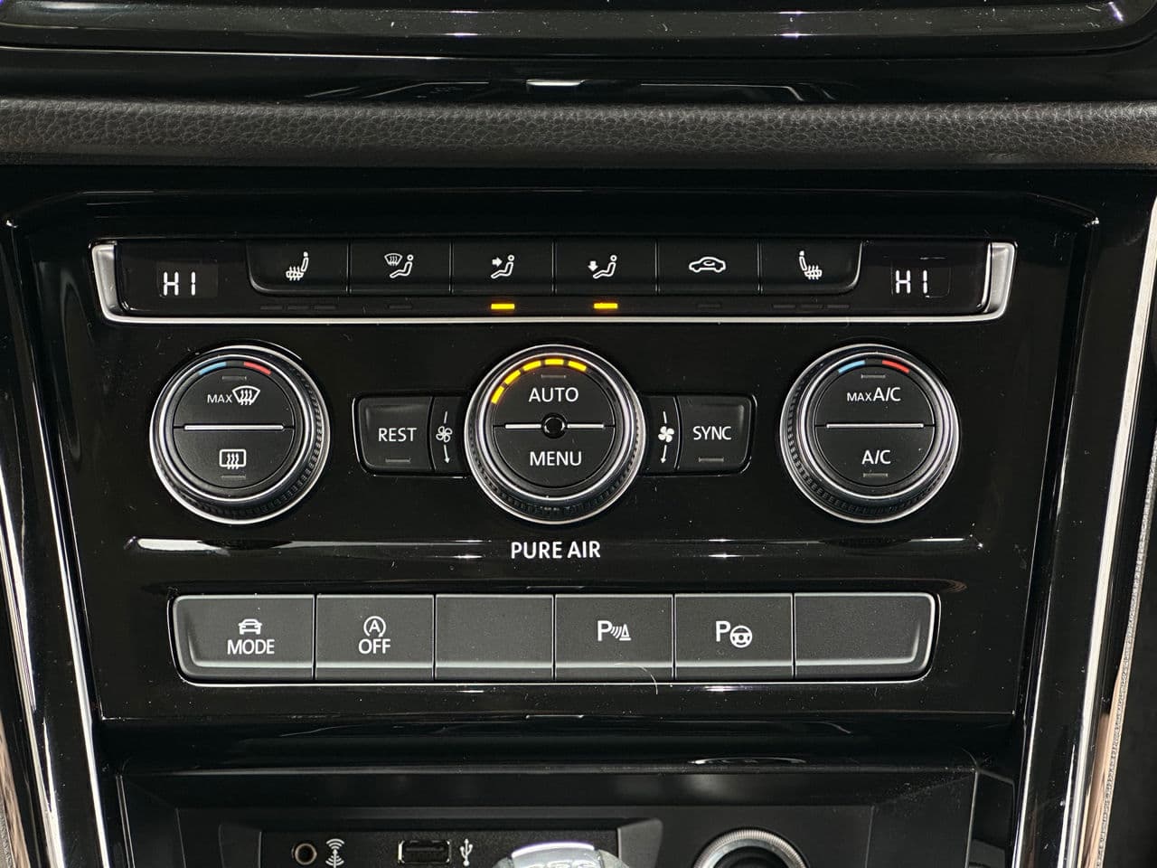 2016 Volkswagen Touran — Miniatură 11