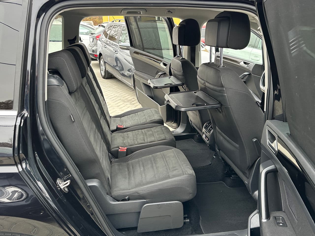 2016 Volkswagen Touran — Miniatură 15