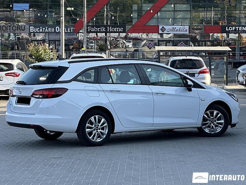 2020 Opel Astra — Miniatură 3