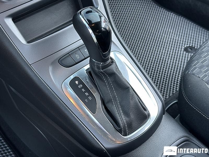 2020 Opel Astra — Miniatură 11