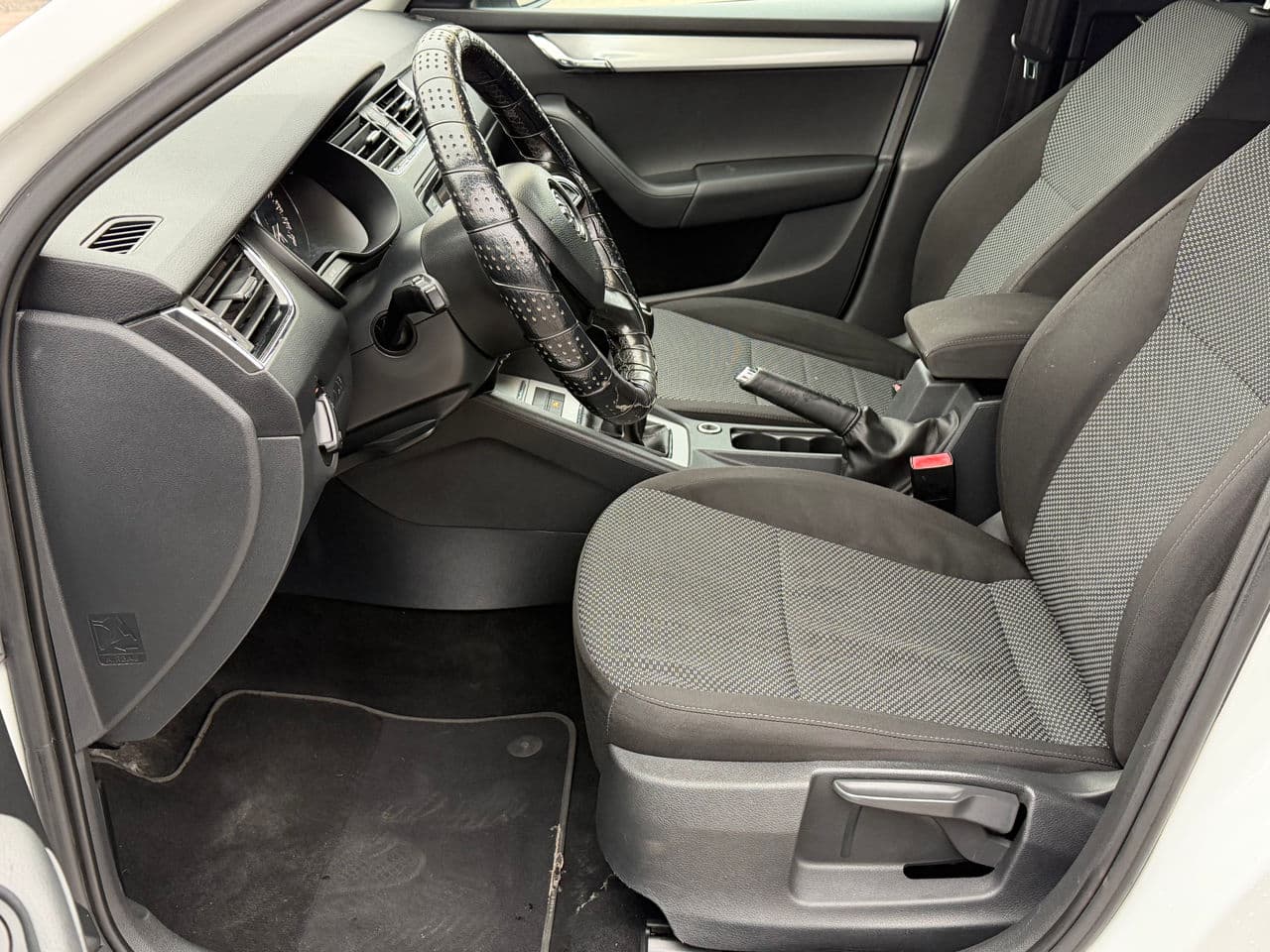 2015 Skoda Octavia — Miniatură 6