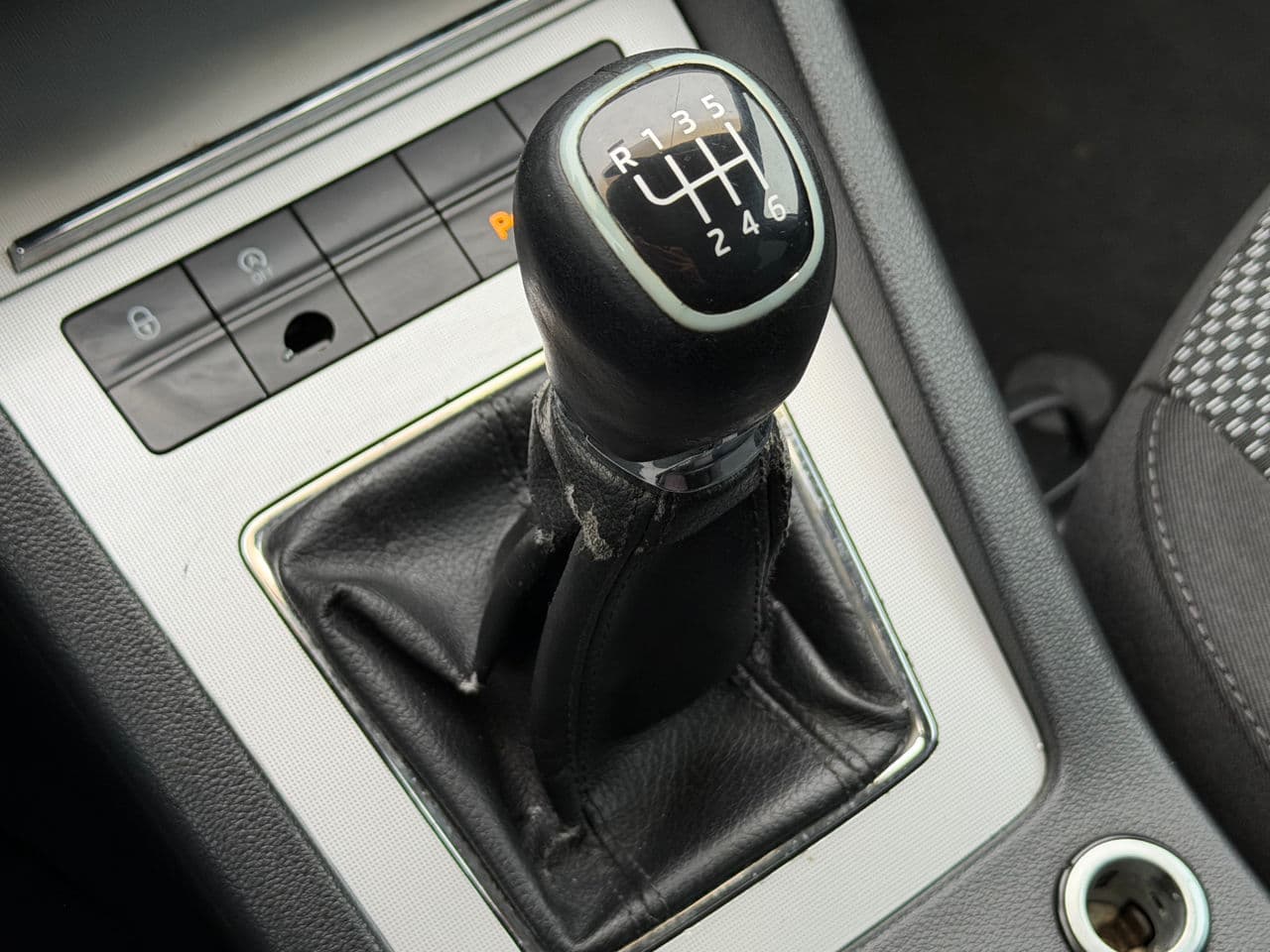 2015 Skoda Octavia — Miniatură 14