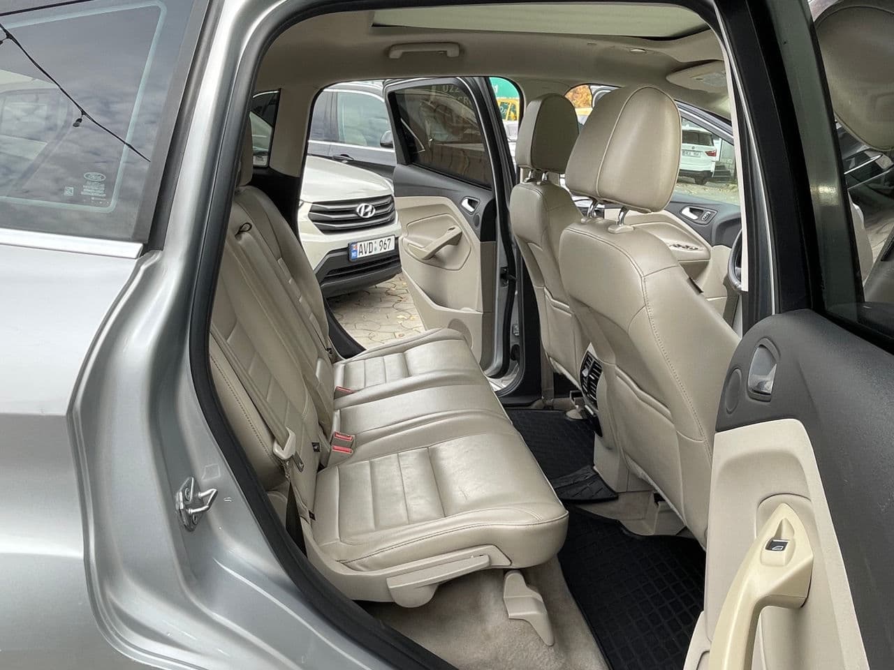 2014 Ford C-MAX — Miniatură 15
