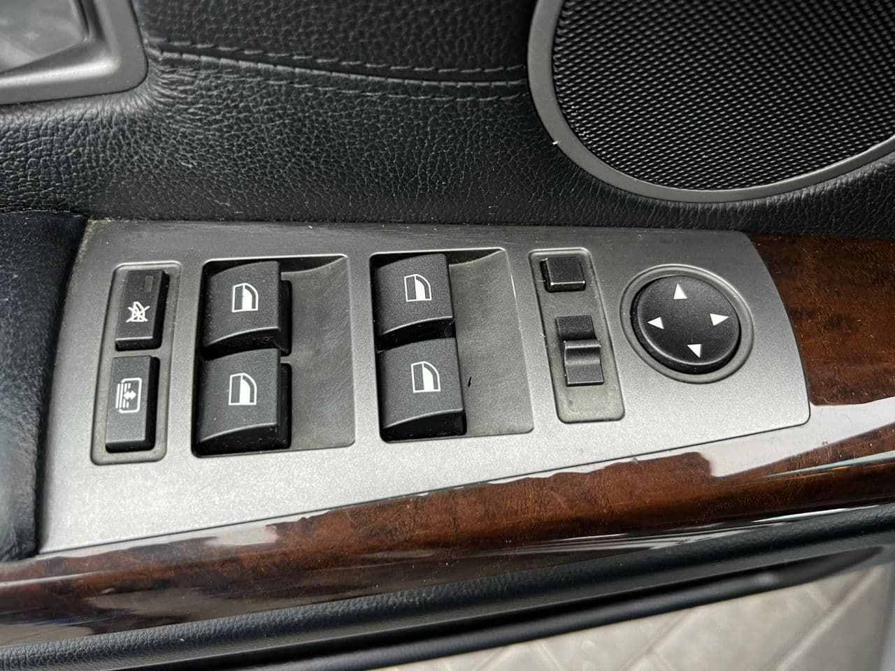 BMW 730 2004 — Миниатюра 13