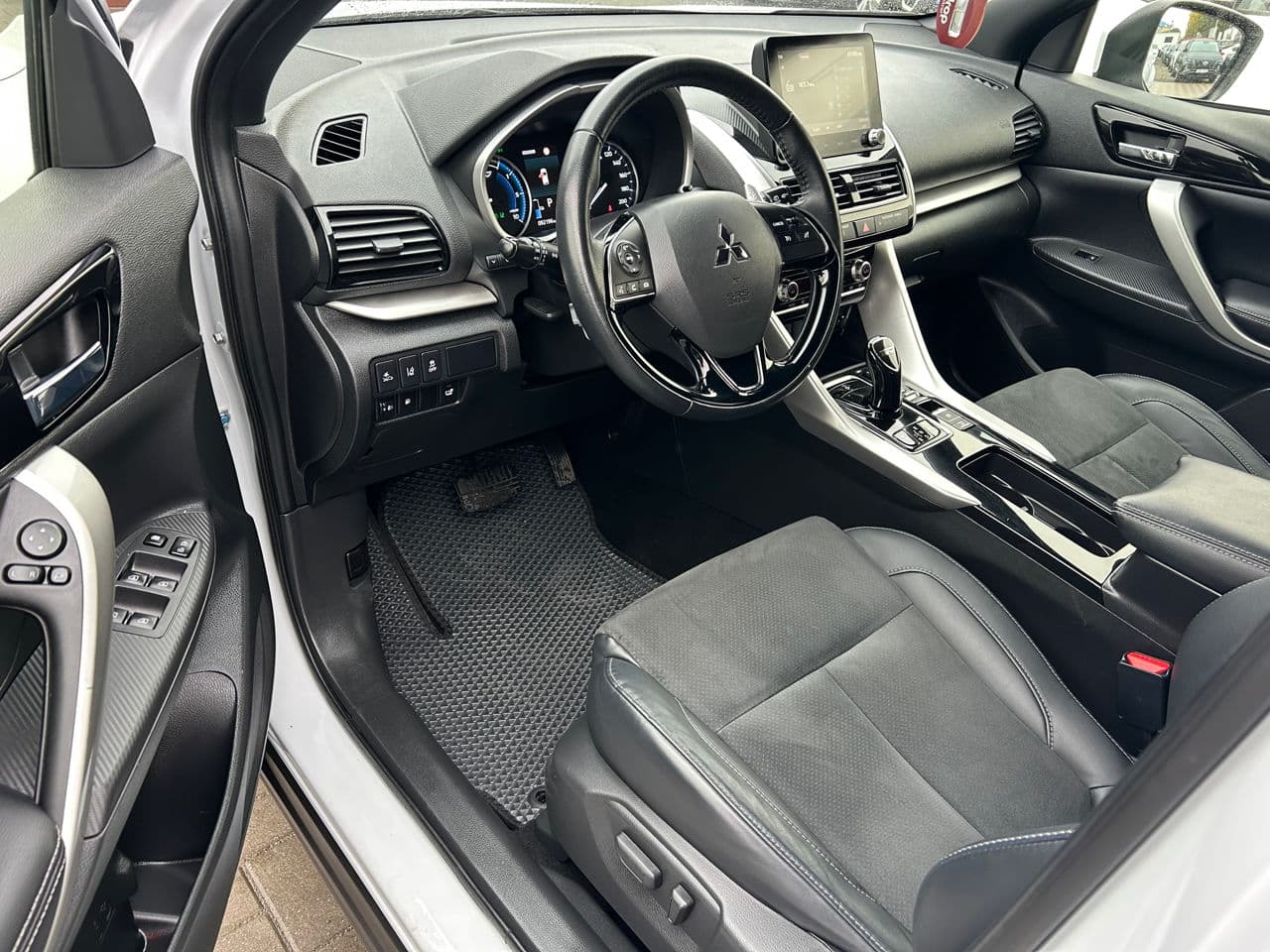 2022 Mitsubishi Eclipse Cross — Miniatură 6