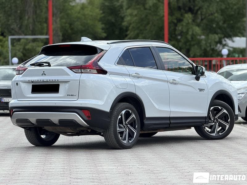 2022 Mitsubishi Eclipse Cross — Miniatură 2