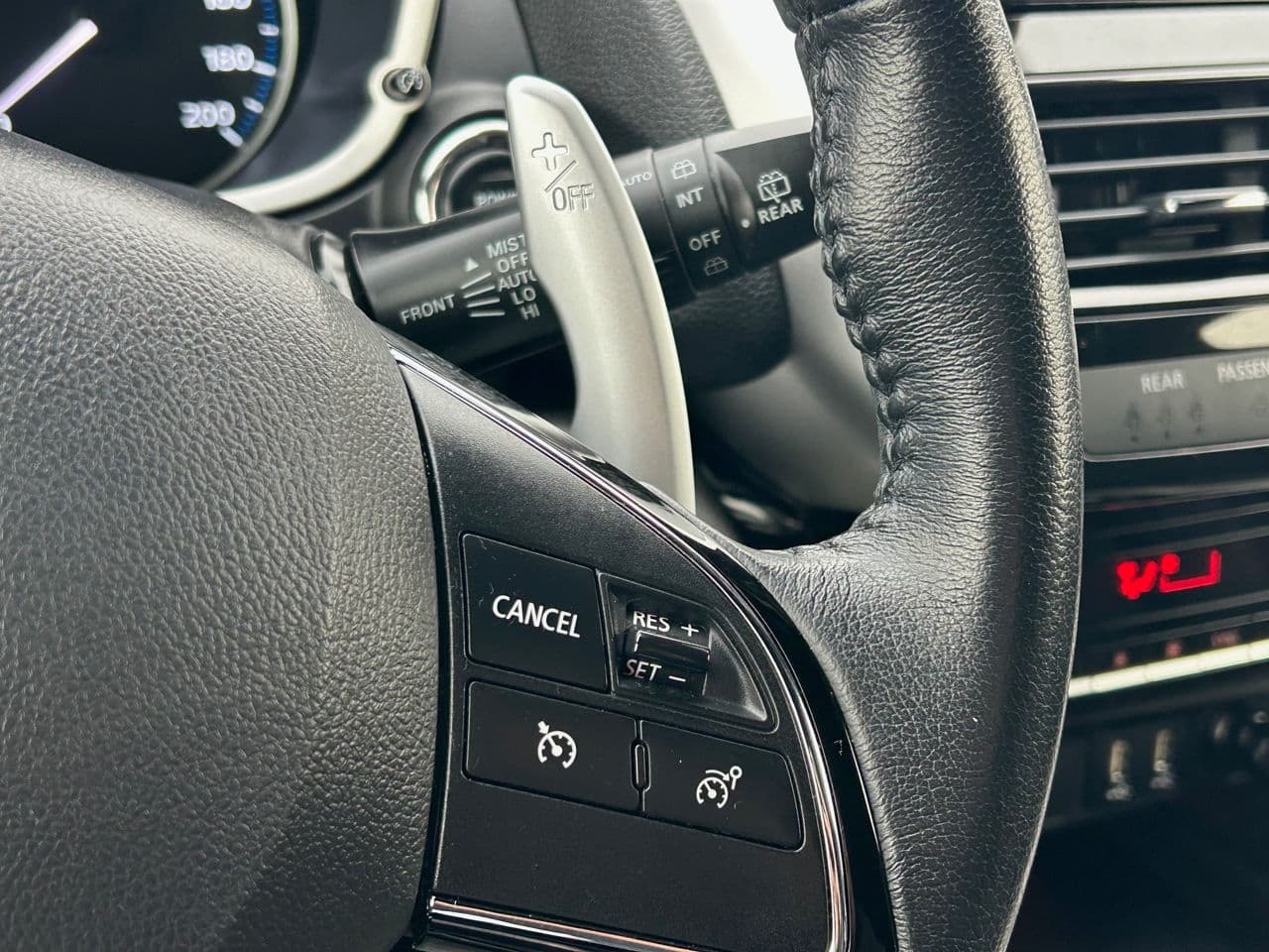 2022 Mitsubishi Eclipse Cross — Miniatură 13