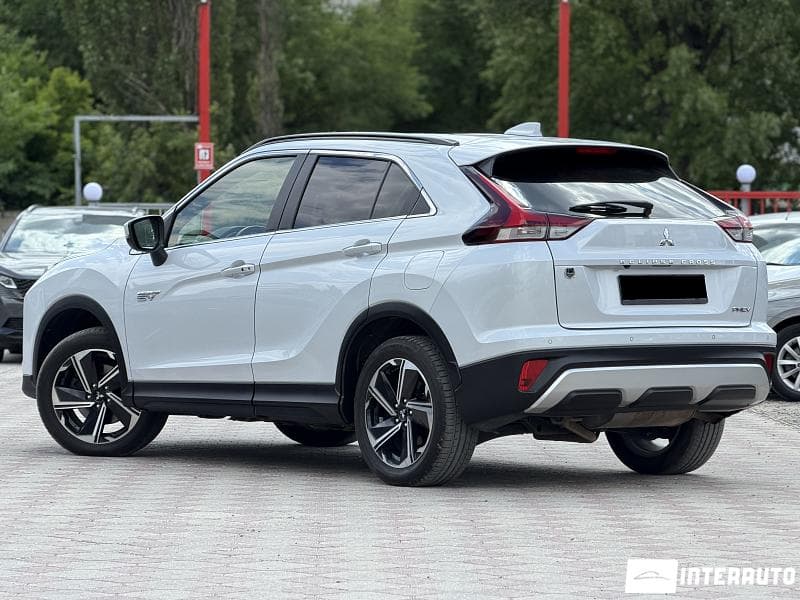 2022 Mitsubishi Eclipse Cross — Miniatură 3