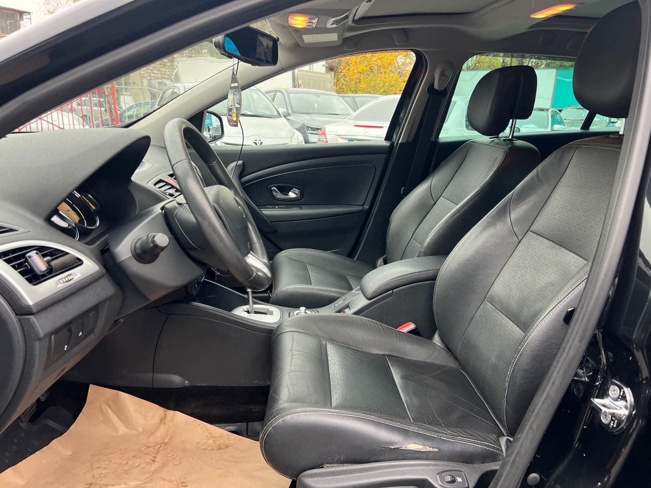 2011 Renault Megane — Miniatură 5