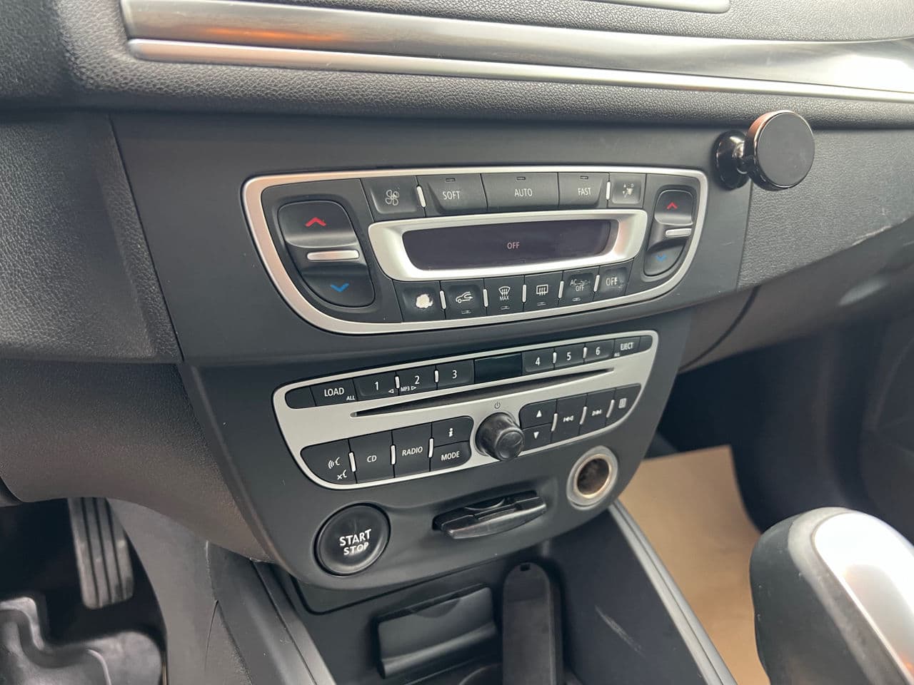 2011 Renault Megane — Miniatură 13