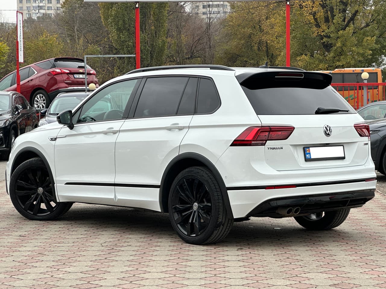 2020 Volkswagen Tiguan — Miniatură 3