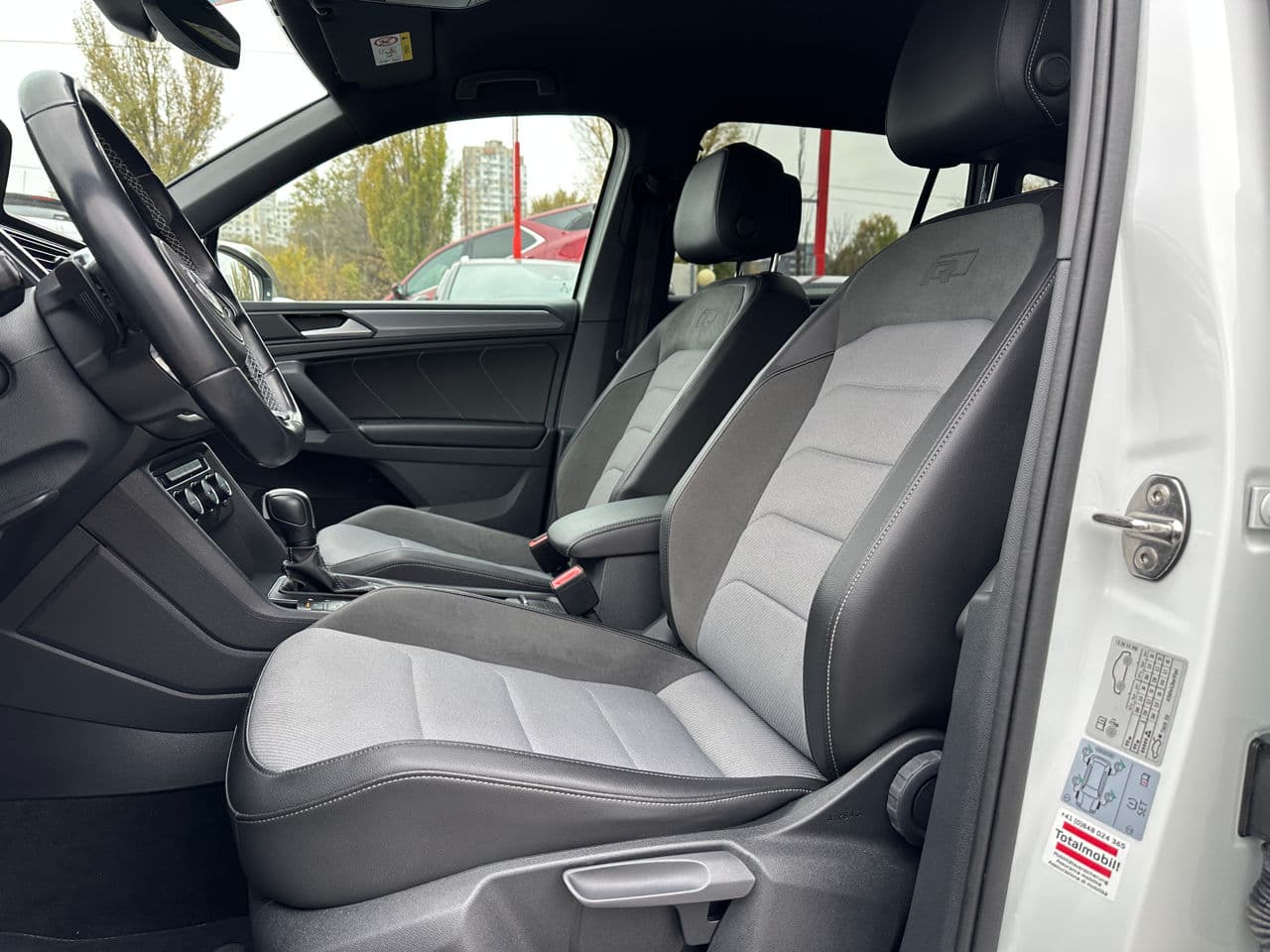 2020 Volkswagen Tiguan — Miniatură 7