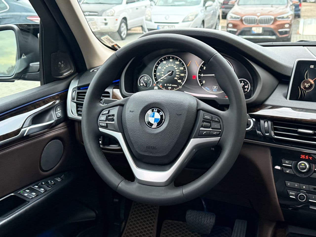 BMW X5 4.0e 2016 — Миниатюра 12