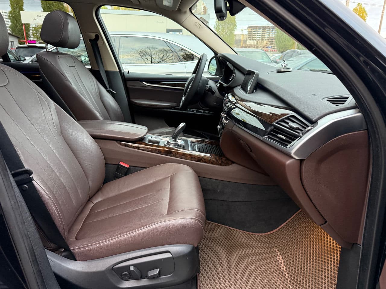 BMW X5 4.0e 2016 — Миниатюра 17