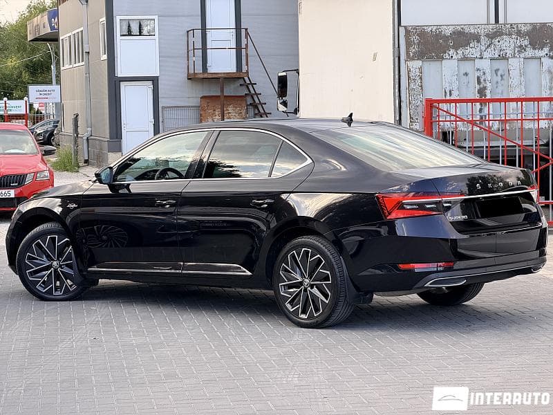 2023 Skoda Superb — Miniatură 2