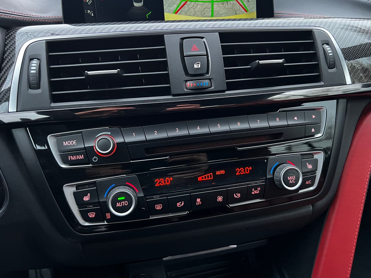 2015 BMW M4 — Miniatură 15