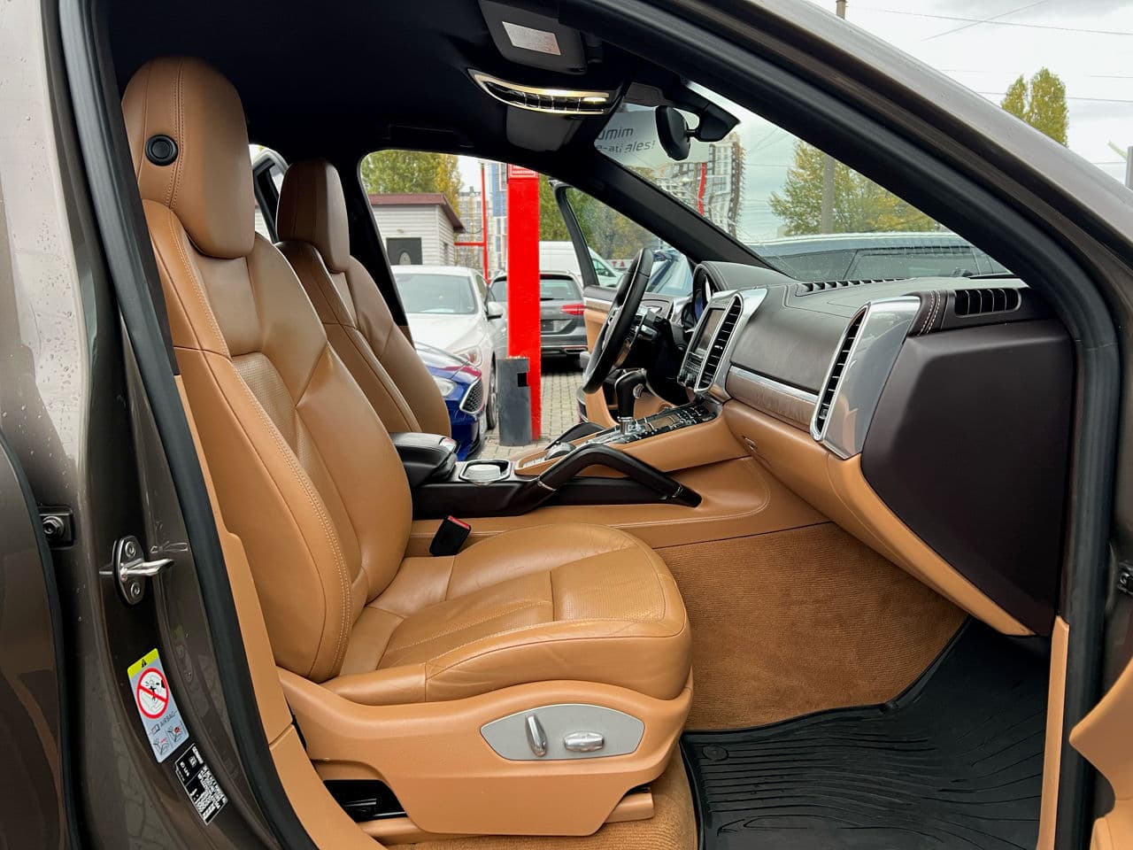 2014 Porsche Cayenne — Miniatură 18