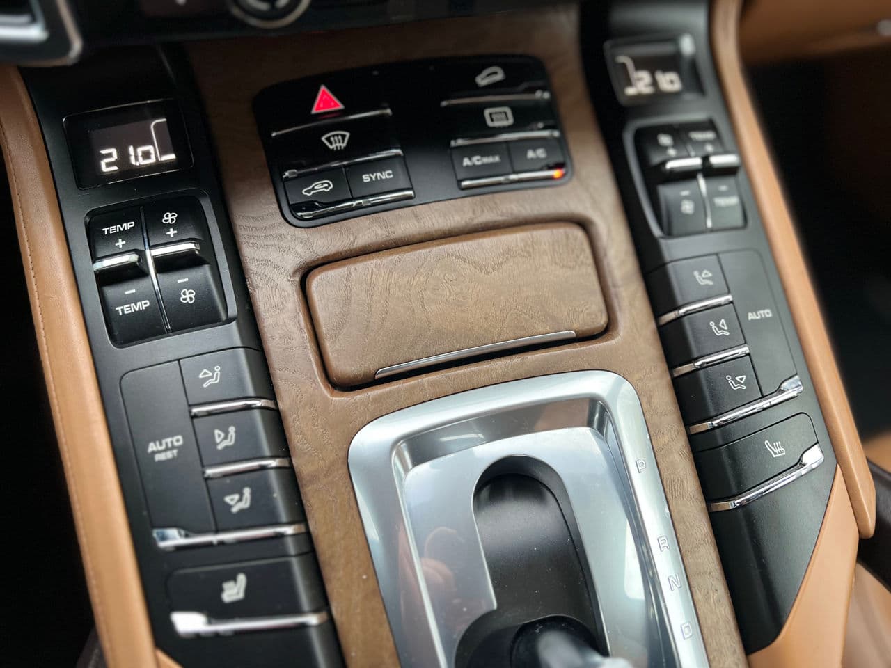 2014 Porsche Cayenne — Miniatură 15