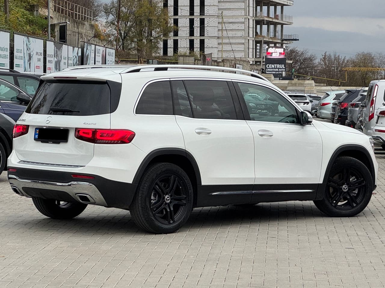 2020 Mercedes GLB 250 — Miniatură 3