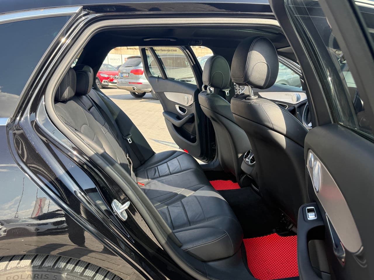 2015 Mercedes C 350e — Miniatură 15