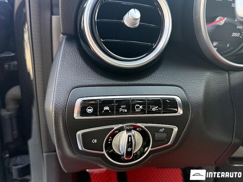 2015 Mercedes C 350e — Miniatură 22