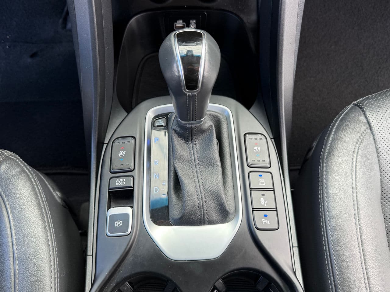 Hyundai Santa Fe 2017 — Миниатюра 12