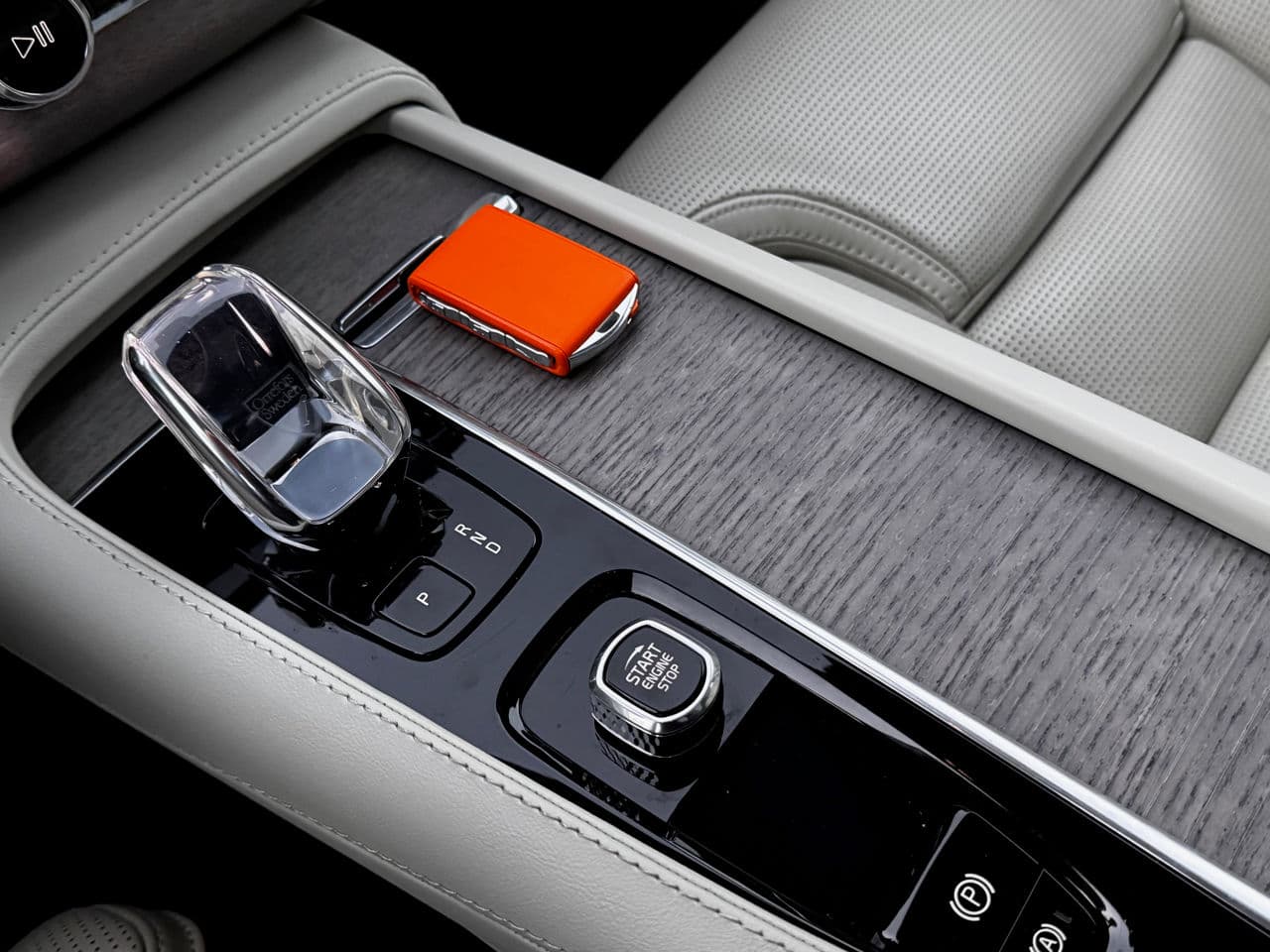 2022 Volvo XC 90 — Miniatură 16