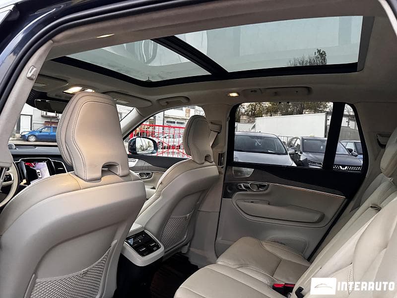 2022 Volvo XC 90 — Miniatură 9