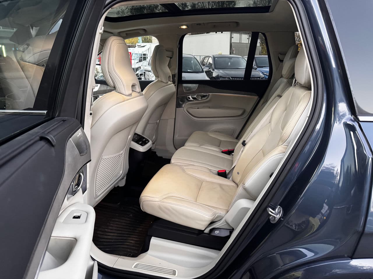 2022 Volvo XC 90 — Miniatură 7