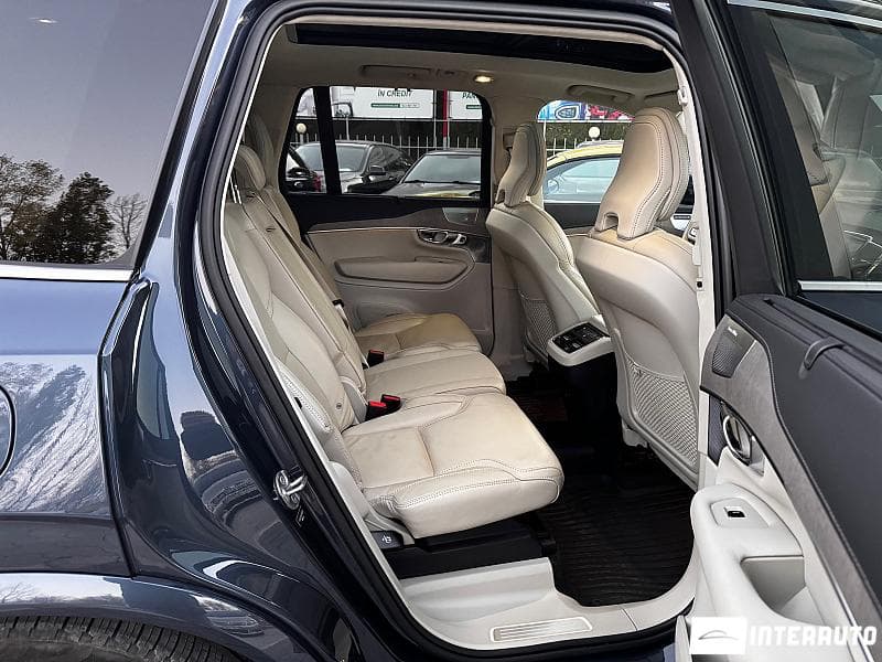 2022 Volvo XC 90 — Miniatură 8
