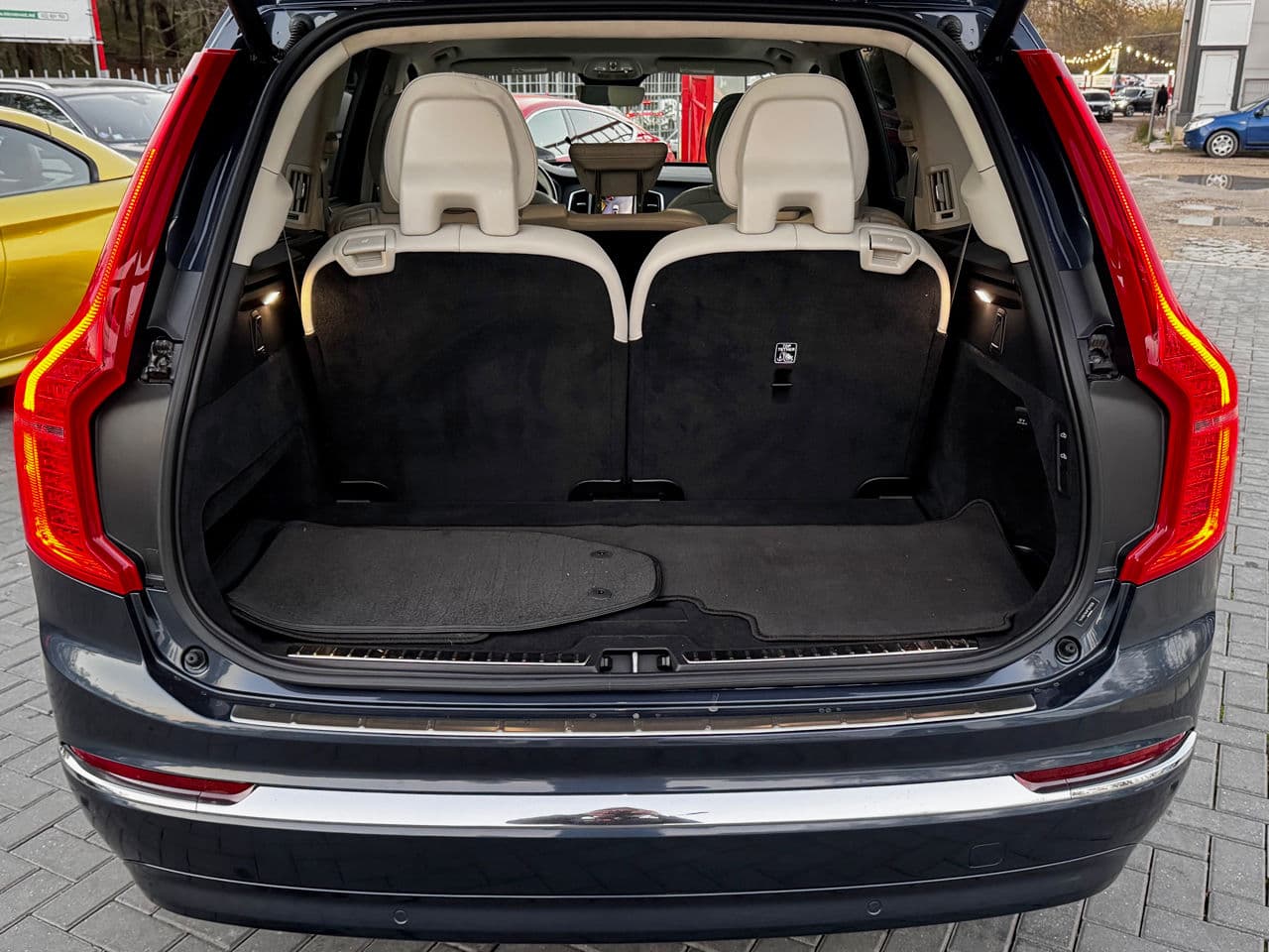 2022 Volvo XC 90 — Miniatură 20