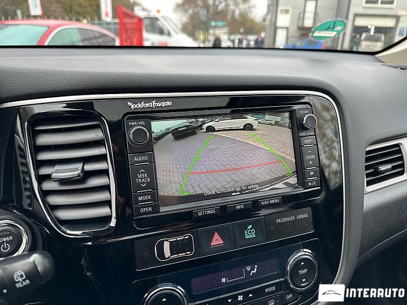 2014 Mitsubishi Outlander — Miniatură 10