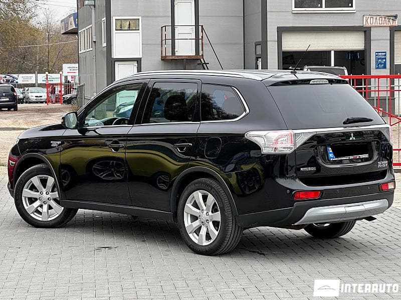 2014 Mitsubishi Outlander — Miniatură 4