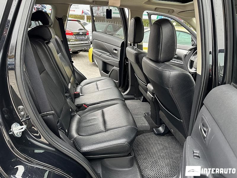 2014 Mitsubishi Outlander — Miniatură 17