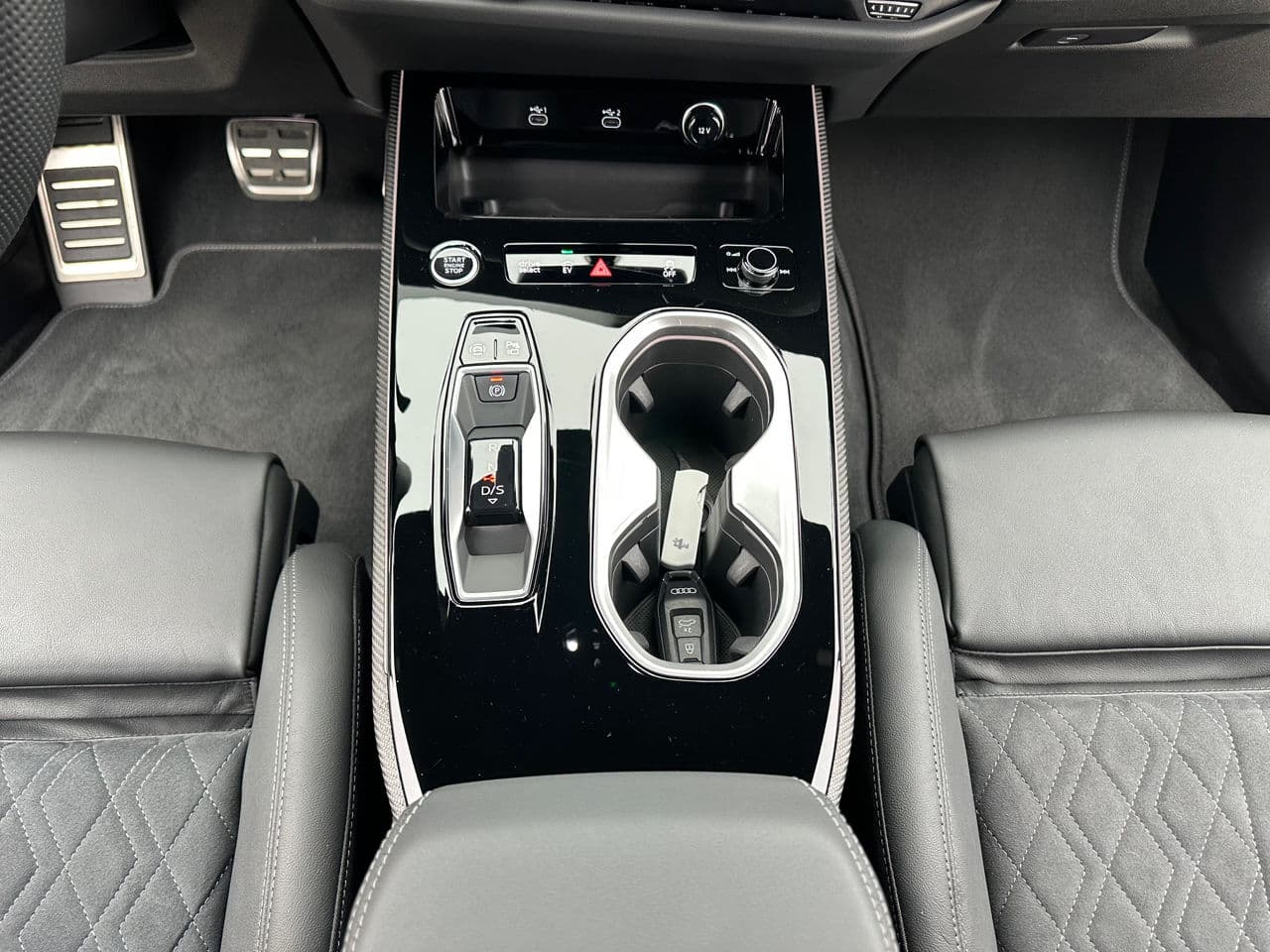 2025 Audi A6 — Miniatură 13