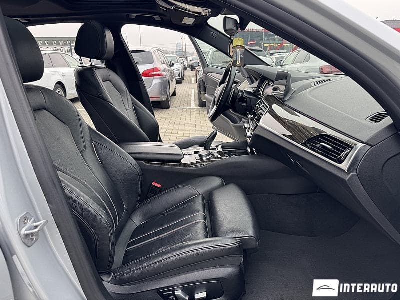 2018 BMW 530e — Miniatură 17