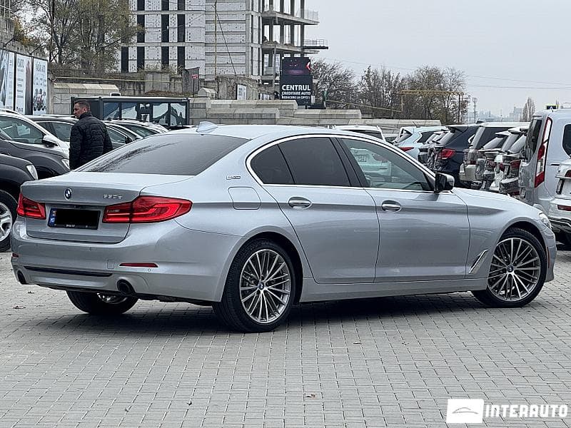 2018 BMW 530e — Miniatură 3