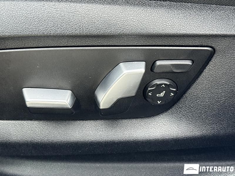 2018 BMW 530e — Miniatură 21