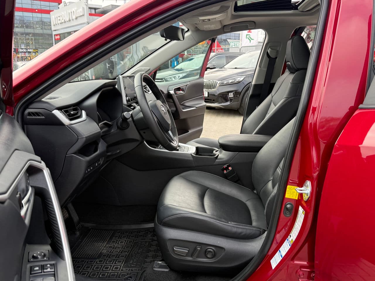 2021 Toyota Rav-4 — Miniatură 5